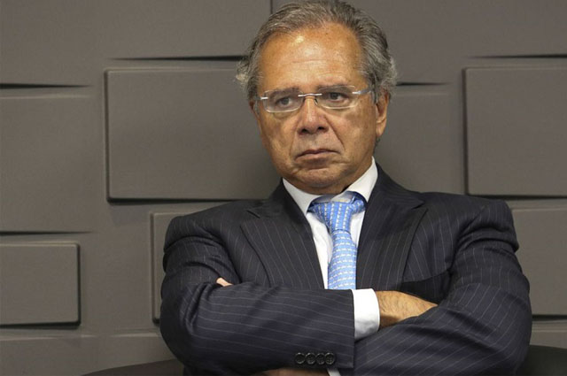 Zerando encargos trabalhistas você cria milhões de empregos, diz Guedes